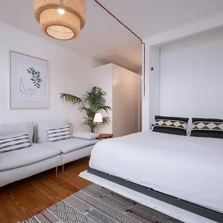 Ocean View Retreat 1 *